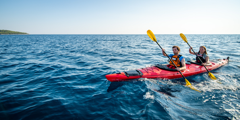 kayak rentals and guided tours